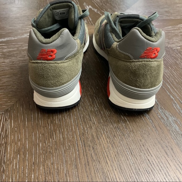 RARE New Balance army green hints of red gray sneakers collectors Size W 7/M 5.5 - Picture 12 of 16